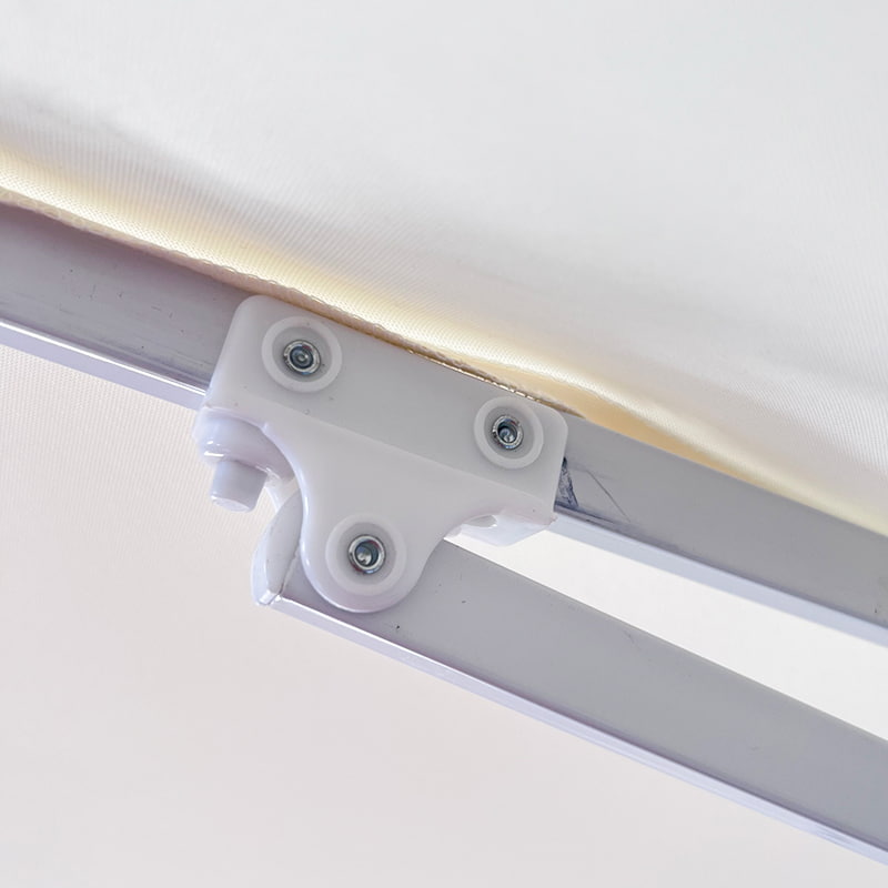 Štvorcový/okrúhly dáždnik namontovaný na strope