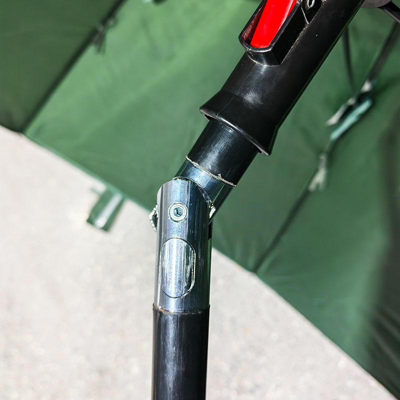 2,2M vojenský dáždnik so zeleným baldachýnom