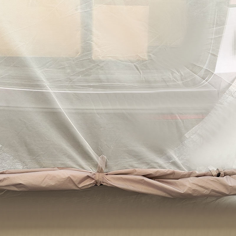 Vonkajší kempingový dvojvrstvový stan, ktorý sa pripája k zadnej časti vozidla