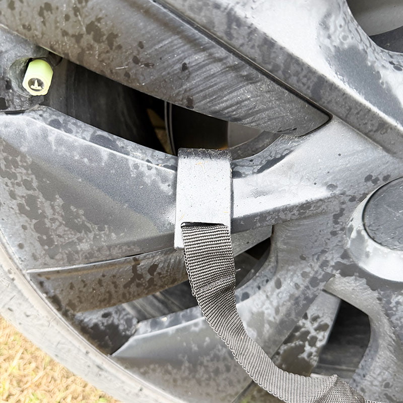 Vonkajší kempingový dvojvrstvový stan, ktorý sa pripája k zadnej časti vozidla