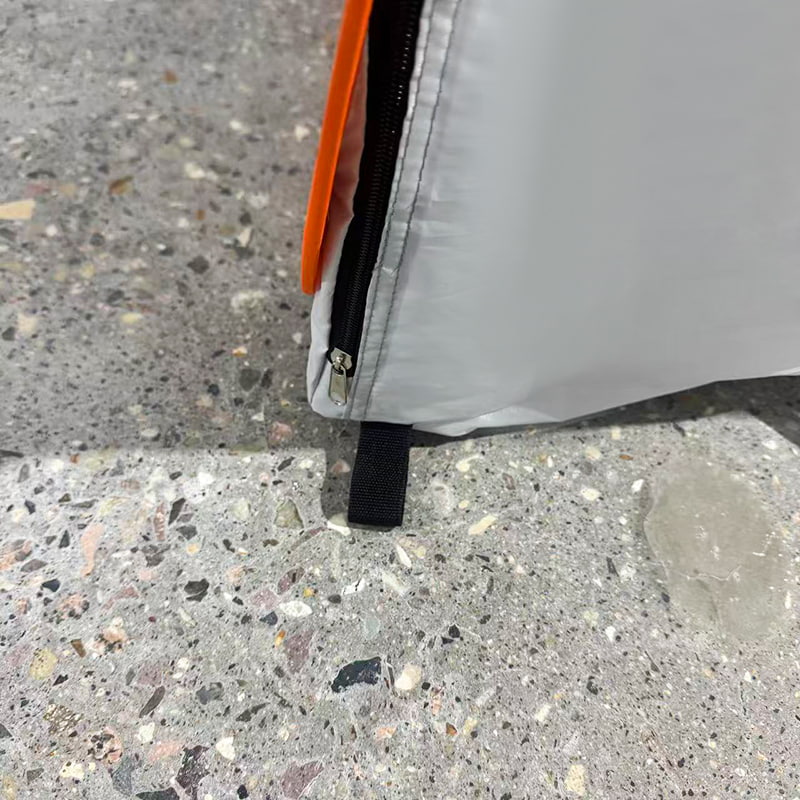 Výsuvný prenosný stan so sprejom a dažďom